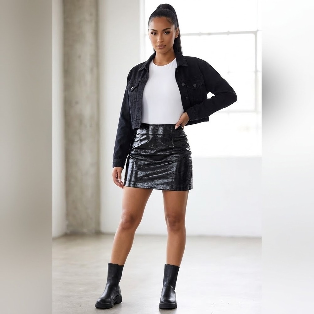 Abercrombie & Fitch Patent Vegan Leather Mini Skirt Black Women S Skort